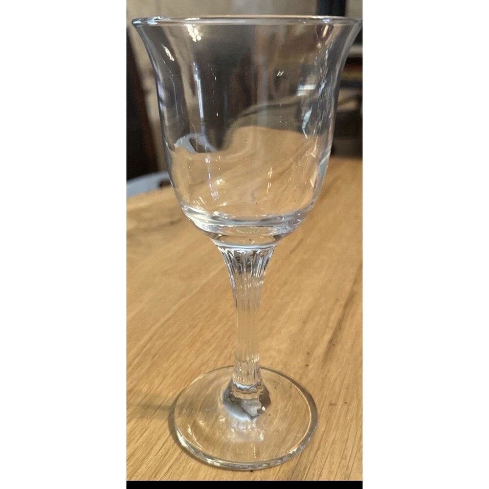 CRYSTAL GOBLET WINE GLASSES, 8 OUNCES, NEW
